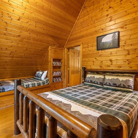 Great Smoky Mountains Cabin!, Secluded, Pet-Kid Friendly! Sevierville Dış mekan fotoğraf