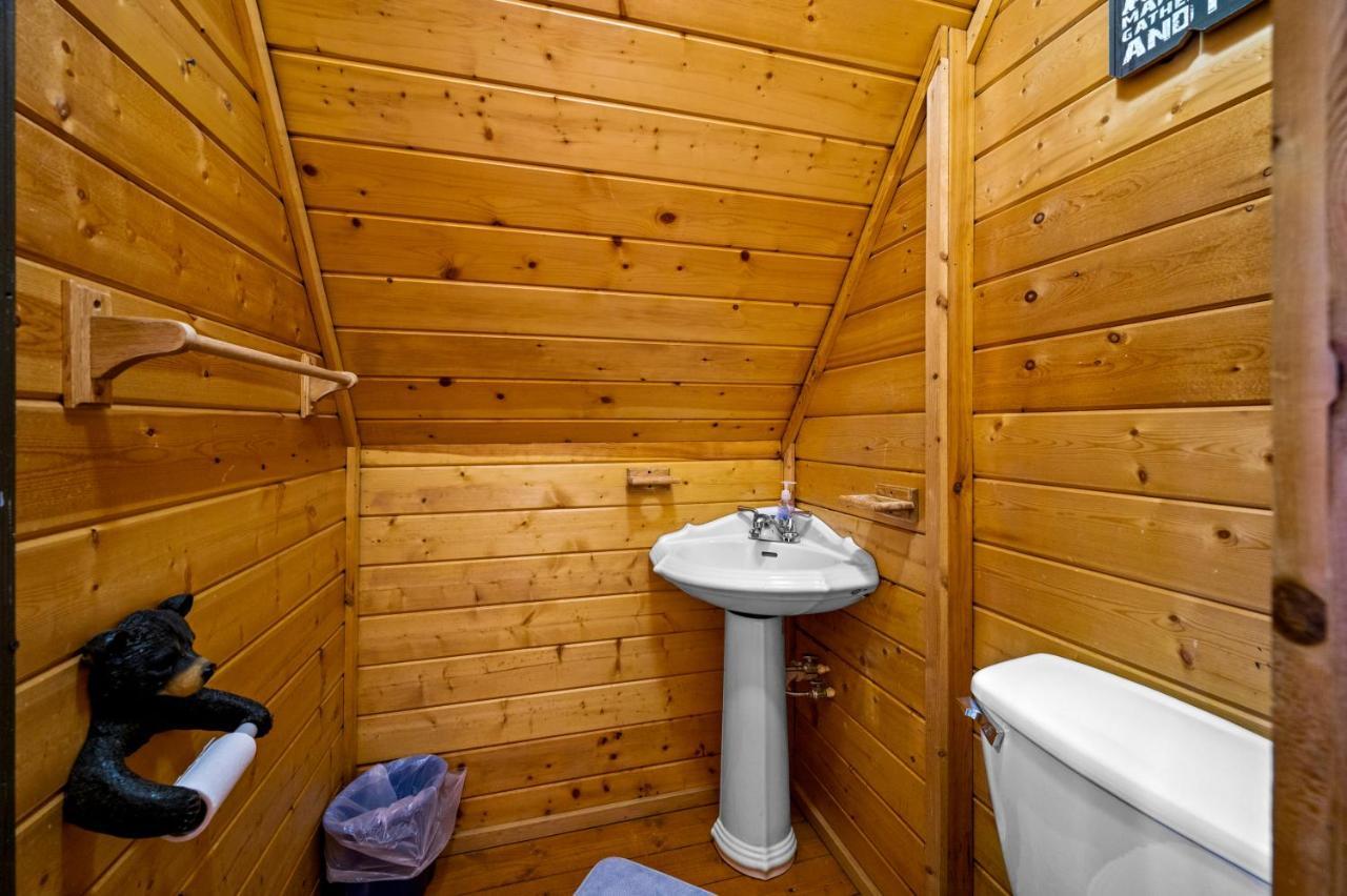 Great Smoky Mountains Cabin!, Secluded, Pet-Kid Friendly! Sevierville Dış mekan fotoğraf