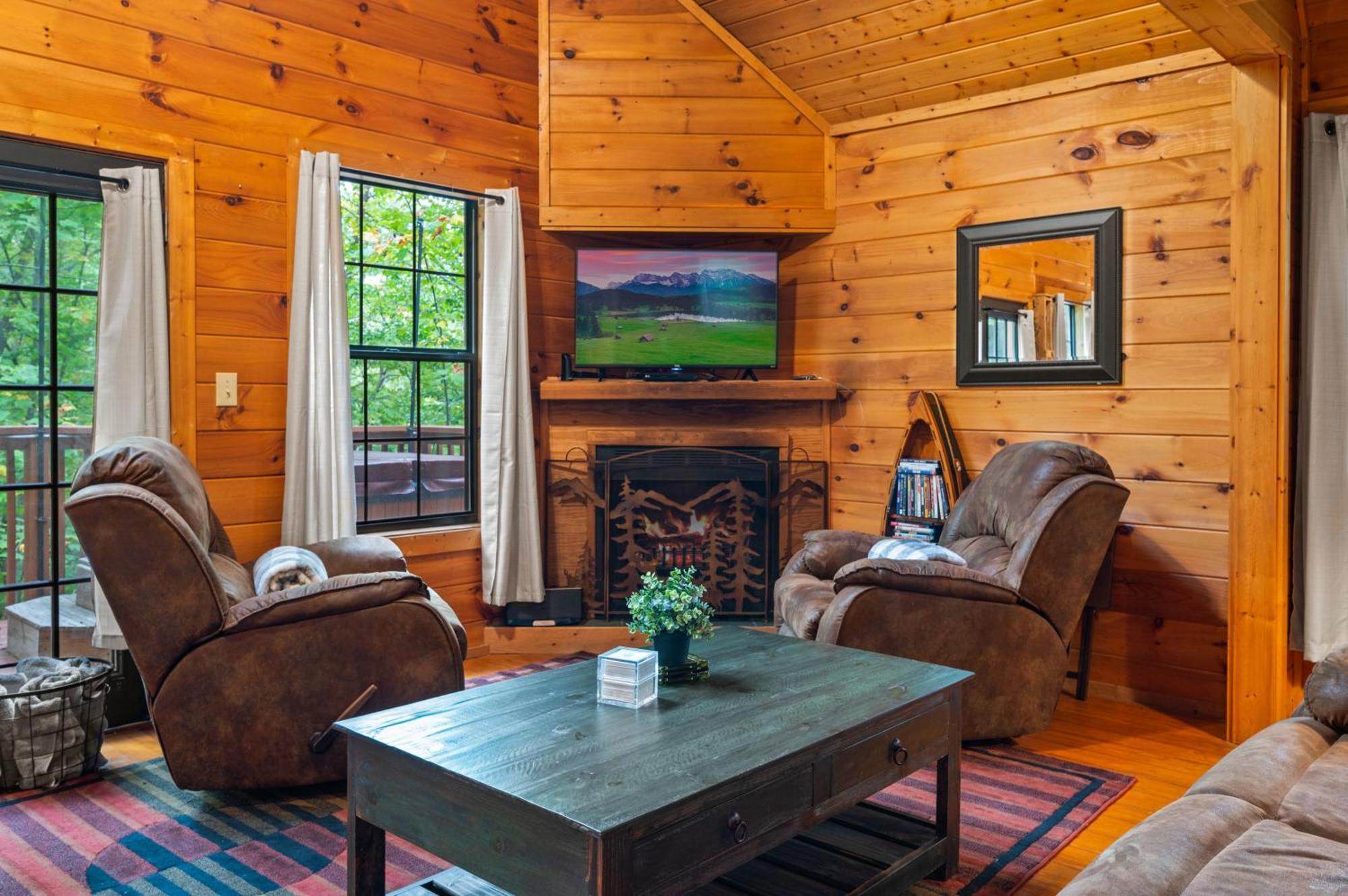 Great Smoky Mountains Cabin!, Secluded, Pet-Kid Friendly! Sevierville Dış mekan fotoğraf