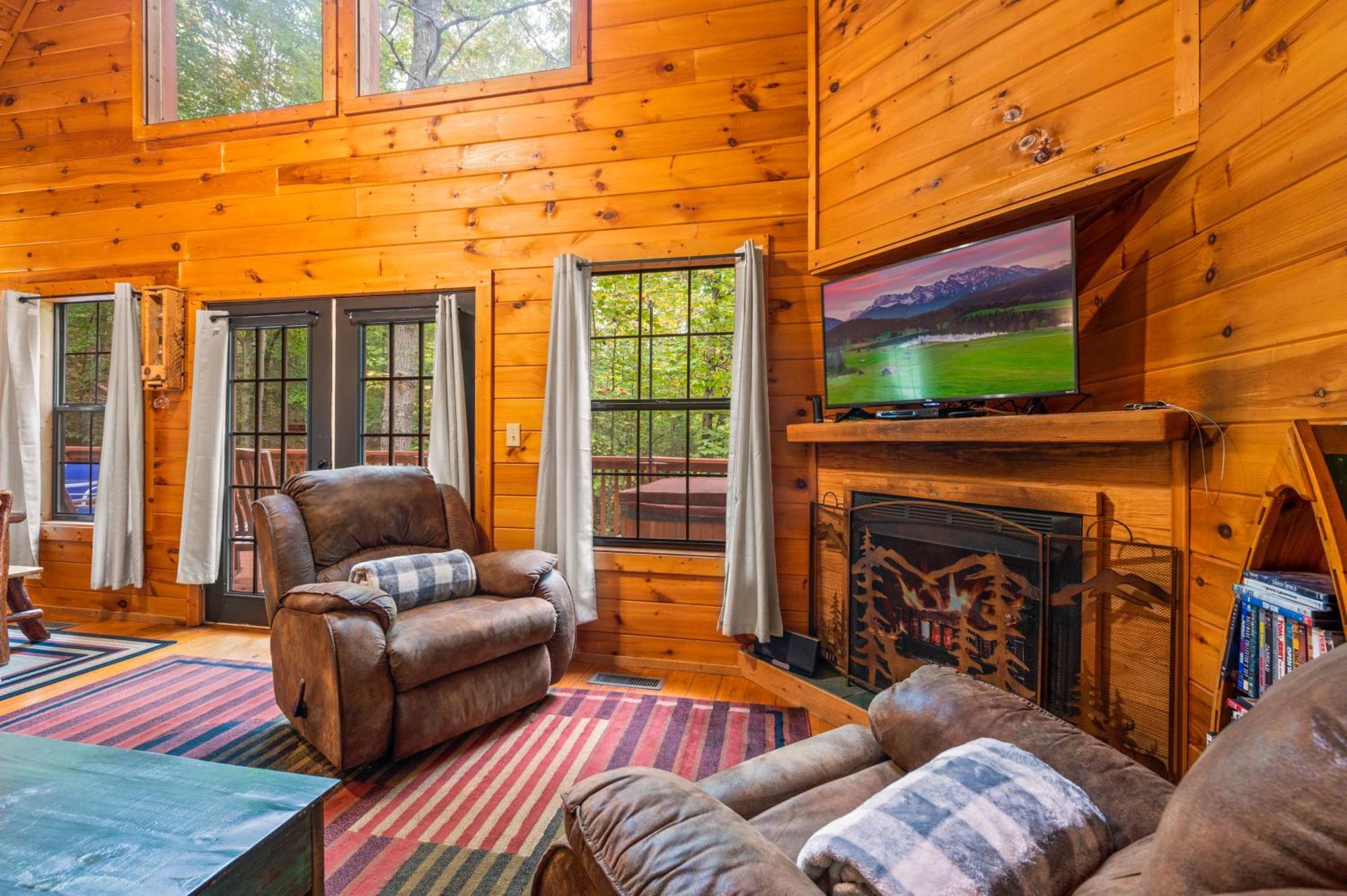 Great Smoky Mountains Cabin!, Secluded, Pet-Kid Friendly! Sevierville Dış mekan fotoğraf